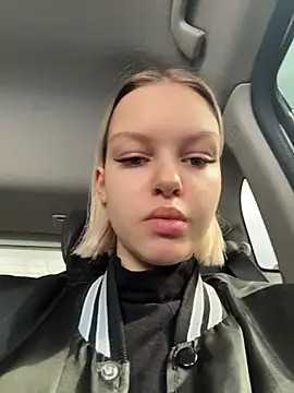 AshleyMur online show from 04-19-26, 05:19