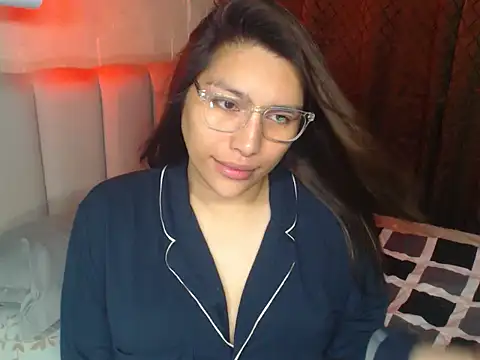 HeatWithHolly online show from 02-05-26, 12:23