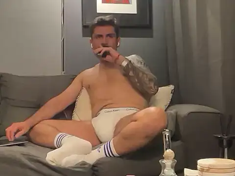 Snapshot of LukasMackenna chatting on 04-03-26, 11:11 LukasMackenna online show from 04-03-26, 11:11