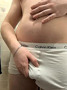 Slut18y online show from 01-06-26, 12:03