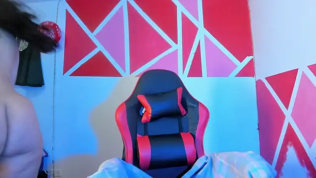 abril onnel online show from 03-07-26, 07:41