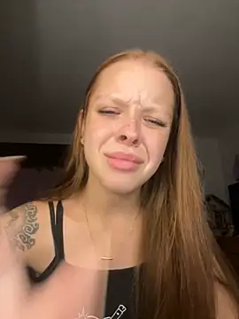 Snapshot of Piaaa3 chatting on 02-03-26, 06:33 Piaaa3 online show from 02-03-26, 06:33