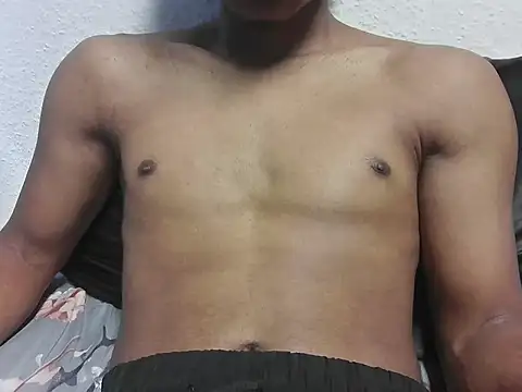 Saadmyy4444 online show from 05-18-26, 07:13