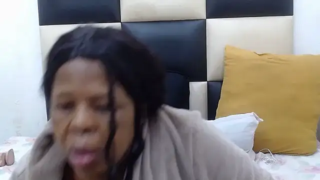 Snapshot of SEXY_MATURExx chatting on 02-08-26, 08:34 SEXY MATURExx online show from 02-08-26, 08:34