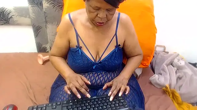 SEXY MATURExx online show from 03-20-26, 07:37