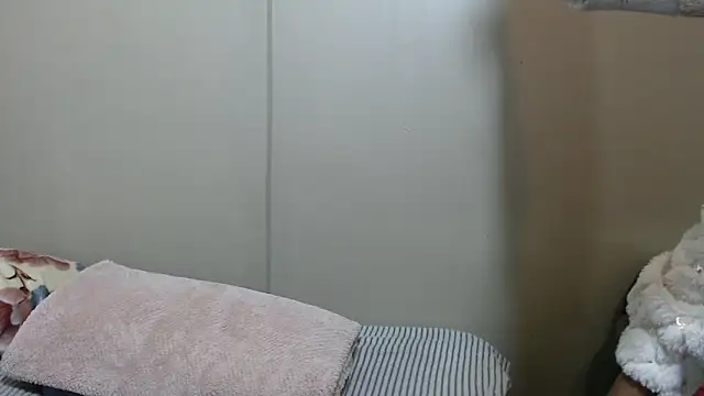 ExtraDoll online show from 05-06-26, 06:06