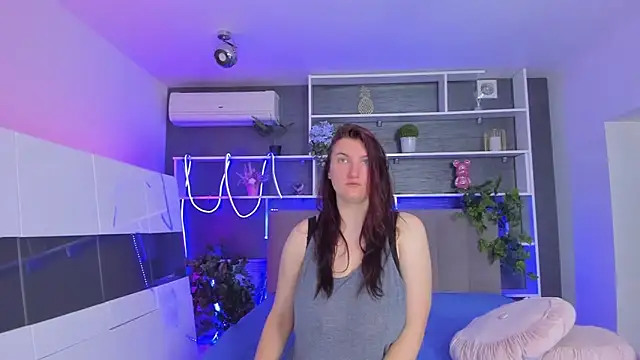 StephieRousee online show from 05-08-26, 05:22