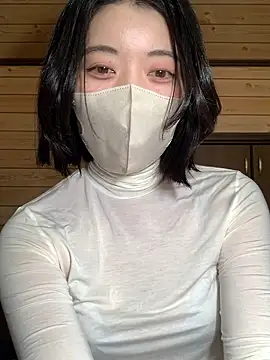 Snapshot of minami_room chatting on 01-19-26, 01:09 minami room online show from 01-19-26, 01:09