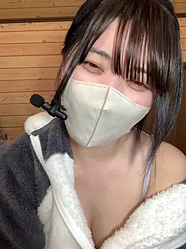 Snapshot of minami_room chatting on 02-03-26, 06:40 minami room online show from 02-03-26, 06:40