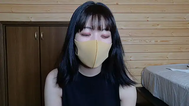 minami room online show from 06-26-26, 06:41