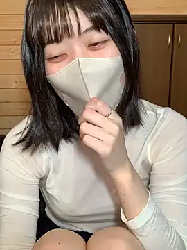 Snapshot of minami_room chatting on 03-21-26, 08:04 minami room online show from 03-21-26, 08:04