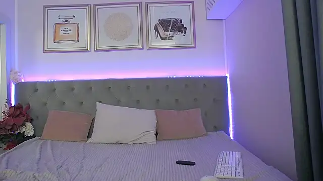 LunaXBabe online show from 02-01-26, 12:58