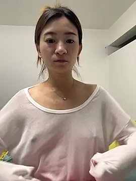 Xiaojuzi- online show from 06-10-26, 01:45