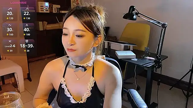 Xiaojuzi- online show from 05-11-26, 11:33