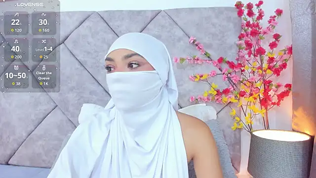 Snapshot of _Tariq chatting on 04-21-26, 11:50 Tariq online show from 04-21-26, 11:50