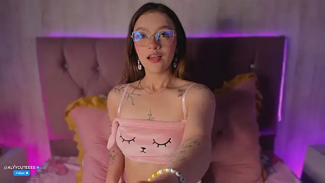 alyy cut3 online show from 03-13-26, 08:25