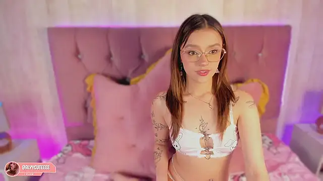 alyy cut3 online show from 03-31-26, 08:11