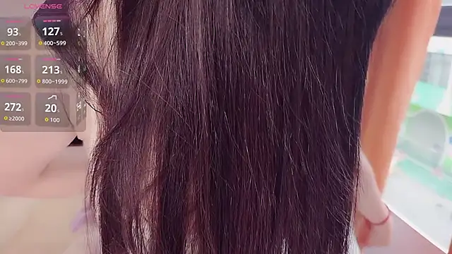 NolanMia online show from 04-12-26, 12:25