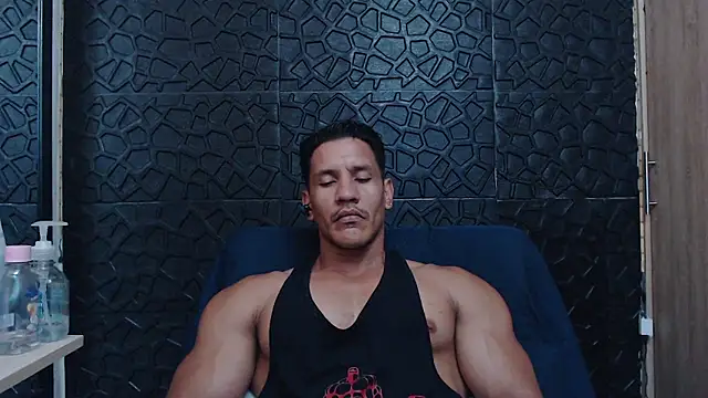 Snapshot of viktor_herrera chatting on 01-13-26, 07:40 viktor herrera online show from 01-13-26, 07:40