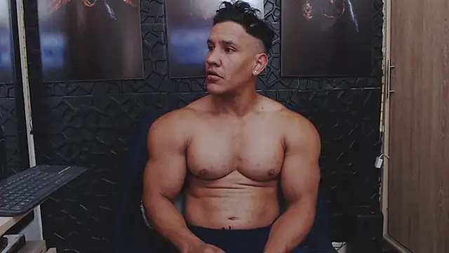Snapshot of viktor_herrera chatting on 05-17-26, 02:06 viktor herrera online show from 05-17-26, 02:06