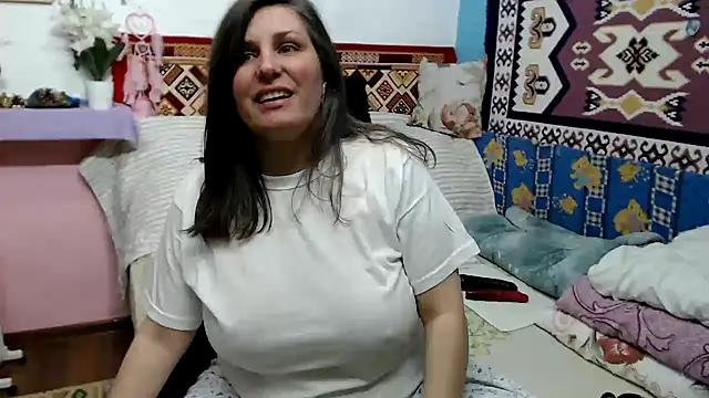 Adelinemilf online show from 03-18-26, 11:57