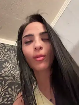 Evelin199 online show from 04-18-26, 07:07