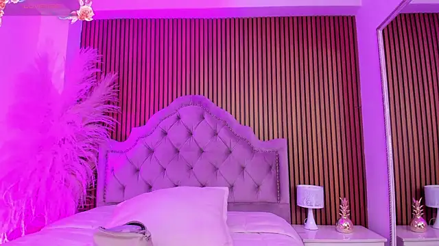 Violett hott  online show from 03-16-26, 12:09