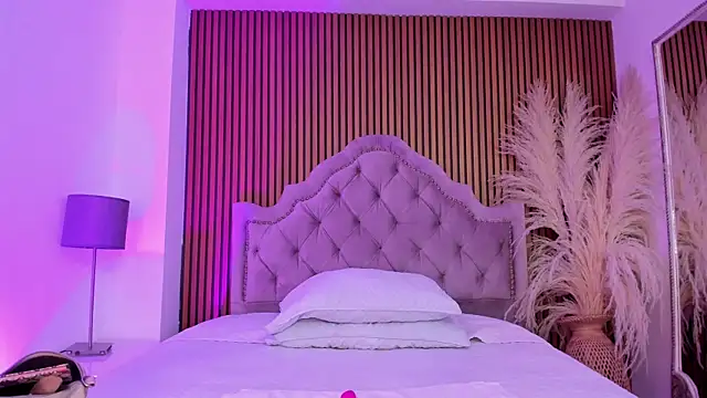 Violett hott  online show from 03-01-26, 12:38