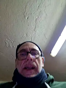 viaggiatoreblu5 online show from 01-12-26, 02:18