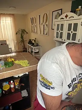 wolfbucker online show from 03-17-26, 01:47