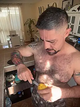 wolfbucker online show from 04-03-26, 02:56