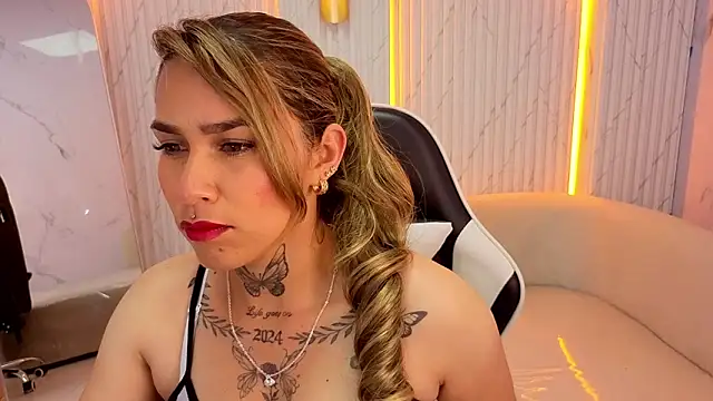 mariana  tp online show from 01-08-26, 12:33