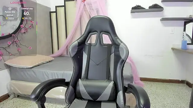 Luna  02 online show from 03-25-26, 11:31