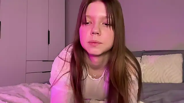 Snapshot of karalinhks chatting on 03-04-26, 07:32 karalinhks online show from 03-04-26, 07:32