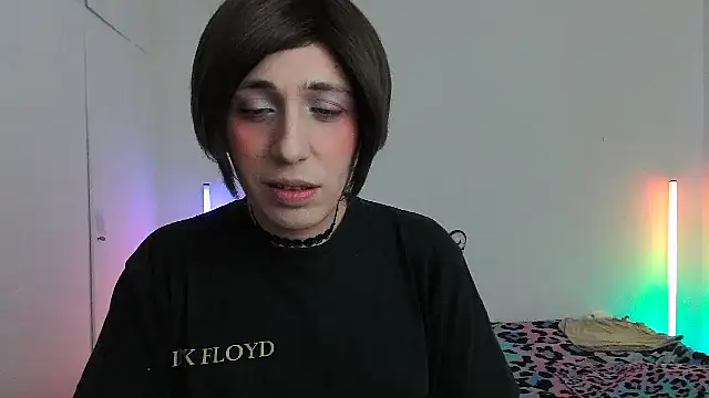 Snapshot of HoneyValentine chatting on 02-12-26, 09:58 HoneyValentine online show from 02-12-26, 09:58