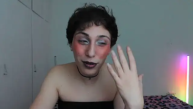 Snapshot of HoneyValentine chatting on 02-23-26, 08:53 HoneyValentine online show from 02-23-26, 08:53