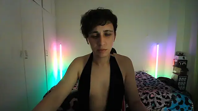 HoneyValentine online show from 05-20-26, 06:49