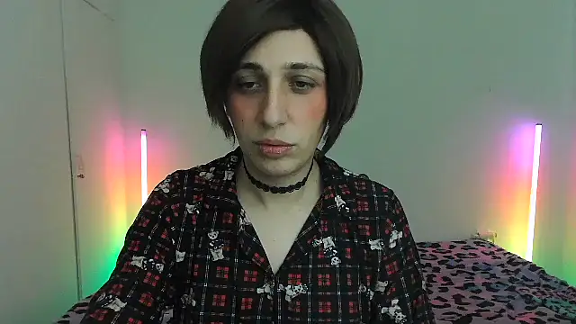 Snapshot of HoneyValentine chatting on 02-19-26, 08:06 HoneyValentine online show from 02-19-26, 08:06