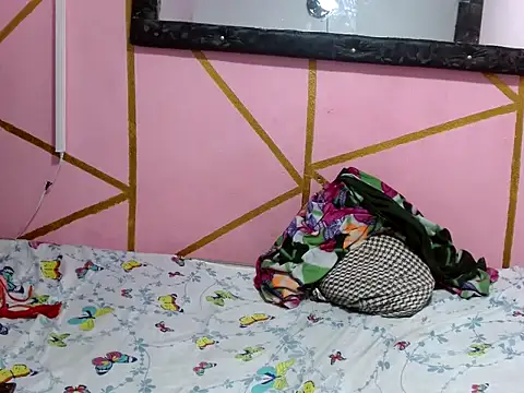 Snapshot of michell_hot29 chatting on 01-13-26, 02:37 michell hot29 online show from 01-13-26, 02:37