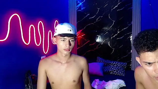 jamescurly00 online show from 04-13-26, 07:56