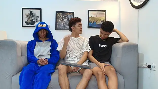 AVENGER BOYS2026 online show from 01-12-26, 01:45