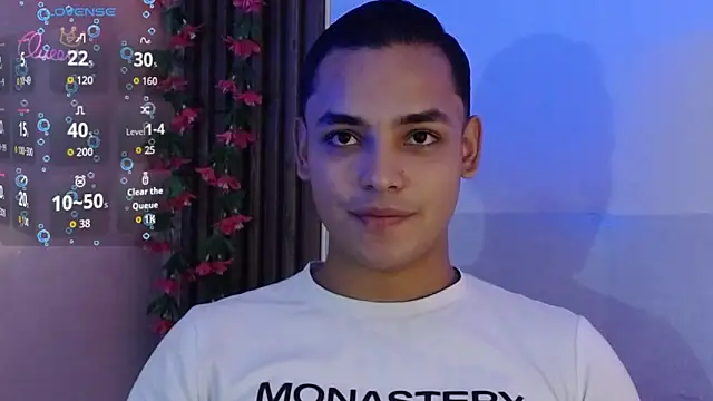 Snapshot of studentdeivy_ chatting on 02-27-26, 12:44 studentdeivy online show from 02-27-26, 12:44