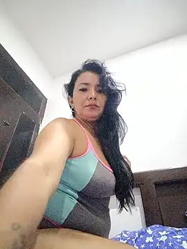 Crystal-01 online show from 05-04-26, 02:48