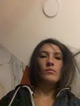 Michelle ec online show from 07-11-26, 12:49