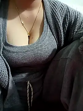 Tulip Giang online show from 01-15-26, 12:36