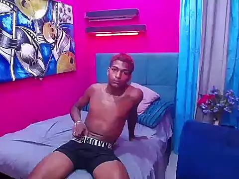 hugecock black online show from 01-06-26, 07:07