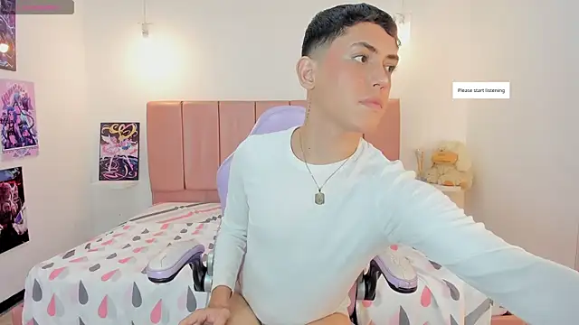 Iamcami  online show from 04-15-26, 08:53