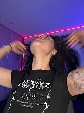 crystal dlun online show from 03-17-26, 08:01