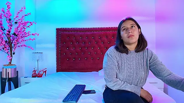 Cristal and luke online show from 02-04-26, 03:45