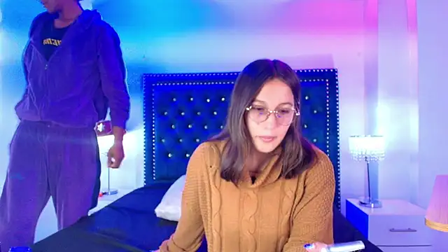 Cristal and luke online show from 04-26-26, 03:37